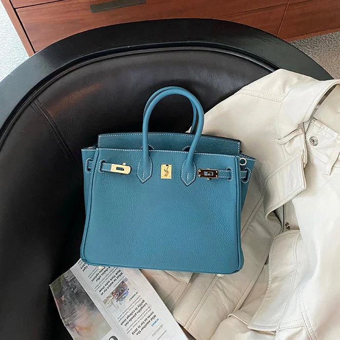 Sac à main en cuir bleu azur – maison mathurine