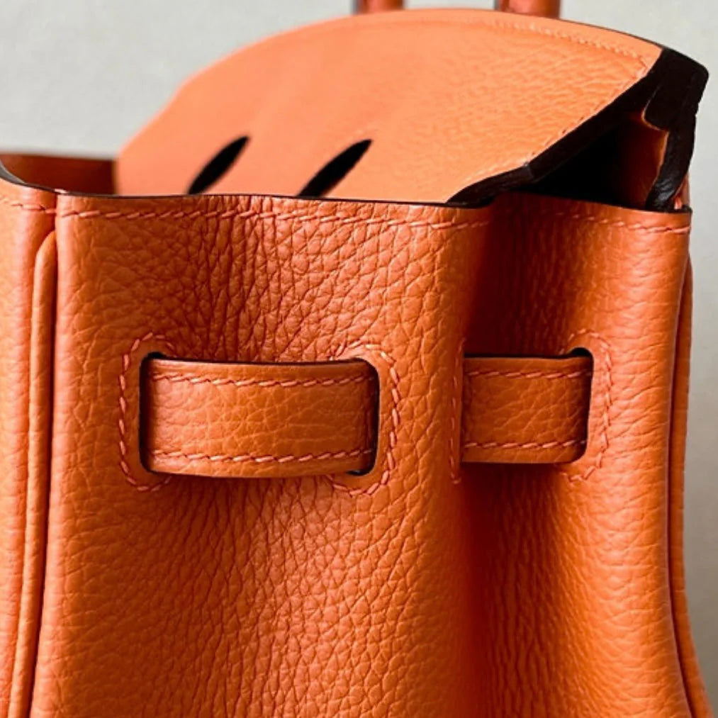 Sac à main en cuir orange brûlé avec cadenas – maison mathurine